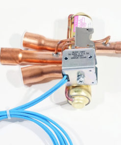 Alternative view of 4 Wege Umkehrventil Sanhua SHF-11H-45D1 W30943 Gondzik